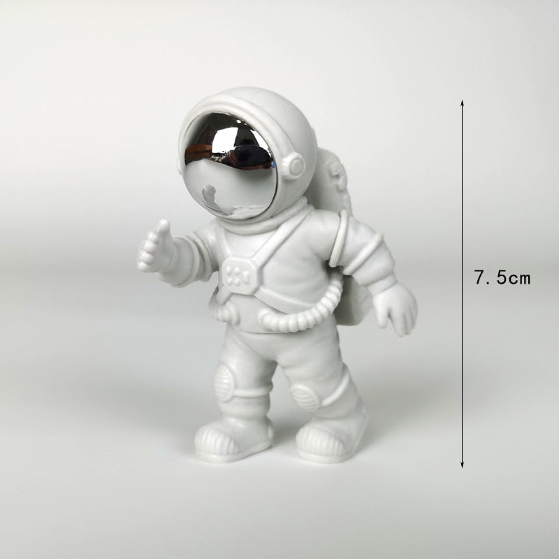 3Pc Astronaut Decor Action Figures and Moon Home Decor Resin Astronaut Statue Room Office Desktop Decoration Presents Boy Gift