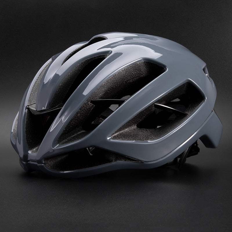 Ultralight Cycling Helmet Racing Riding Sports Bike Helmet Men MTB Helmet Women Road Bicycle Helmet Casco Bicicleta Hombre Italy